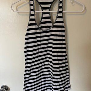 Lulu lemon, Likely size 8, Black & white